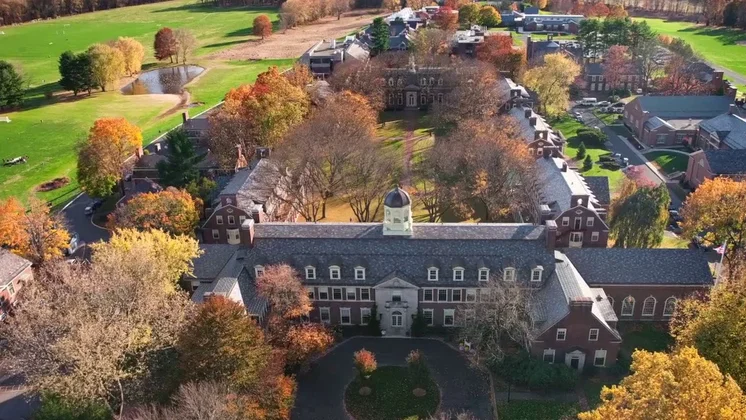 The Loomis Chaffee School