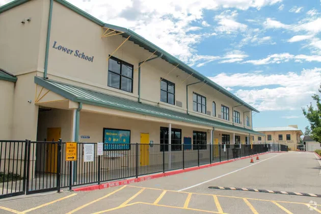 The Quarry Lane School